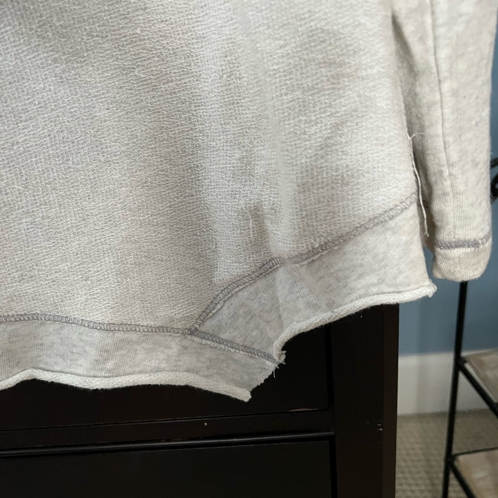 Lightweight sweatshirt - Picture 5 of 10